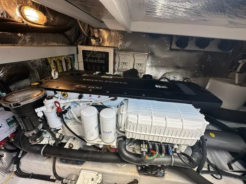 Slide: The Image of Cruisers Yachts 45 Cantius 2015 - 53