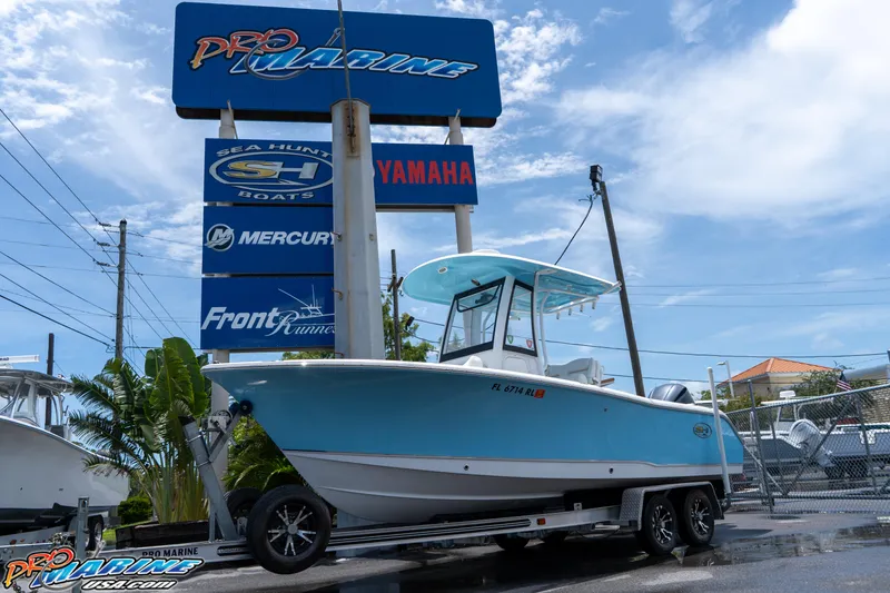 Slide: The Image of Sea Hunt Ultra 235 SE 2018 - 0