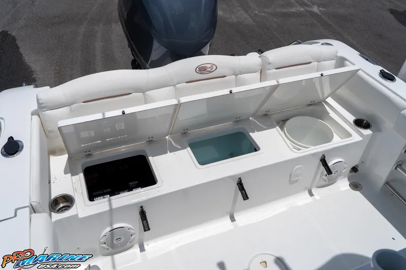 Slide: The Image of Sea Hunt Ultra 235 SE 2018 - 21