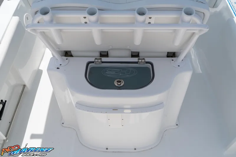 Slide: The Image of Sea Hunt Ultra 235 SE 2018 - 24