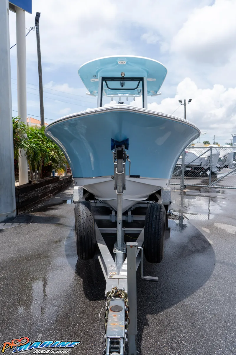 Slide: The Image of Sea Hunt Ultra 235 SE 2018 - 8