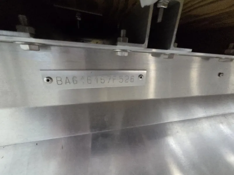 Slide: The Image of Bentley Pontoons LE 180 CR 2026 - 18