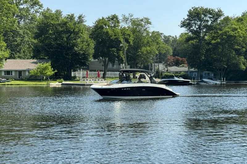 Slide: The Image of Sea Ray SDX 270 2018 - 4