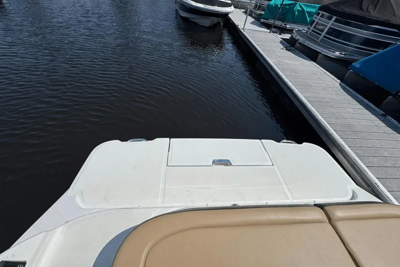 Slide: The Image of Sea Ray SDX 270 2018 - 9