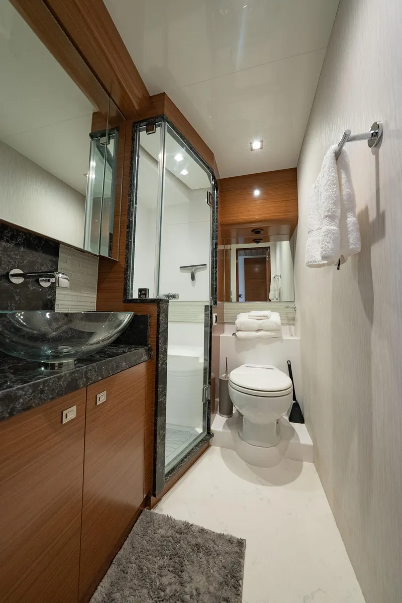 Slide: The Image of VIP Ensuite - 27