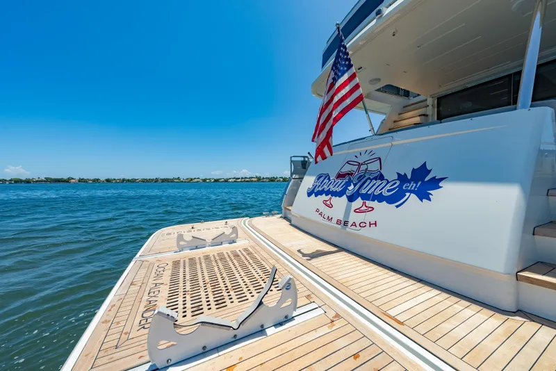 Slide: The Image of Swim Platform With Hydraulic Tender Lift - 44