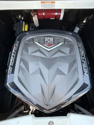 Slide: The Image of Nautique G25 2018 - 11