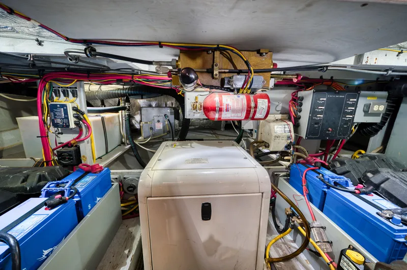 Slide: The Image of Silverton 43 Motor Yacht 2003 - 54