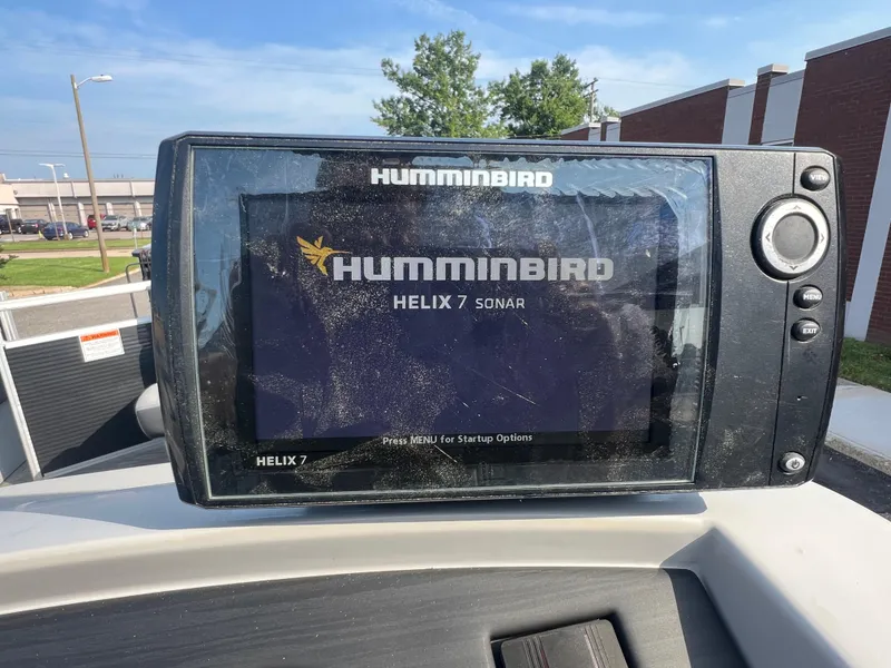 Slide: The Image of Humminbird Helix 7 sonar device on 2022 Bennington SX 20 Swingback boat. - 27