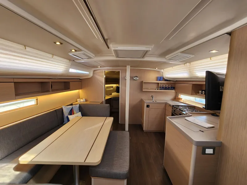 Slide: The Image of Beneteau Oceanis 40.1 2022 - 57