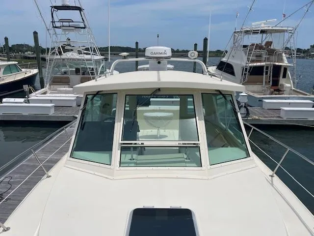 Slide: The Image of 2001 Albin 31' Tournament Express boat docked at marina with Garmin equipment. - 10