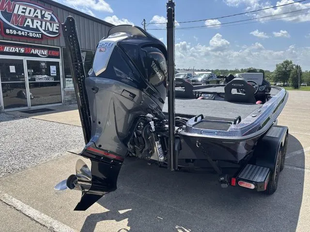 Slide: The Image of Phoenix Bass Boat 920 Elite X 2026 - 2