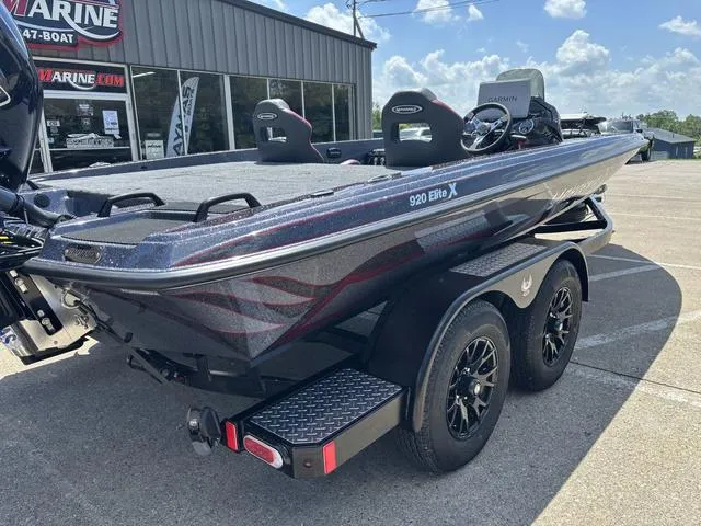 Slide: The Image of Phoenix Bass Boat 920 Elite X 2026 - 3