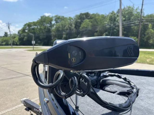 Slide: The Image of Phoenix Bass Boat 21 XE 2026 - 11