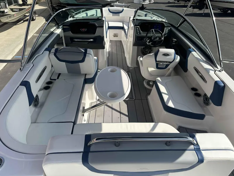 Slide: The Image of Chaparral 247 SSX 2022 - 14