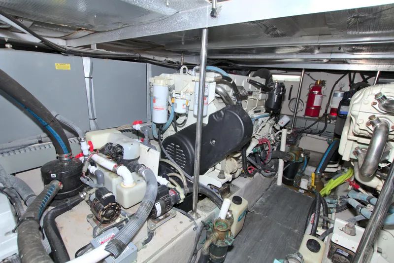 Slide: The Image of Sea Ray 480 Motor Yacht 2003 - 65