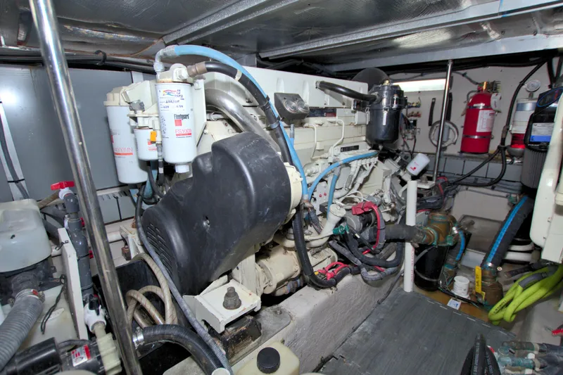 Slide: The Image of Sea Ray 480 Motor Yacht 2003 - 66