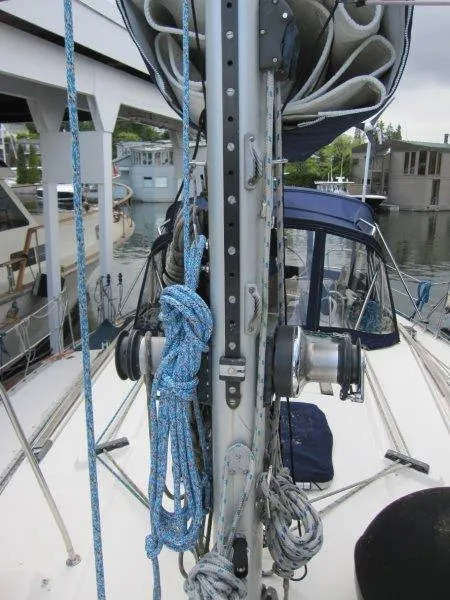 Slide: The Image of Jeanneau Sun Magic 44 sailboat deck with rigging and winches, 1990 model. - 33