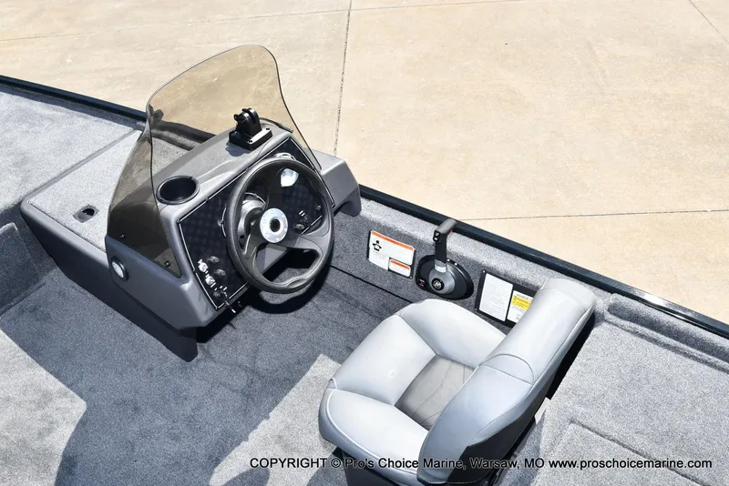 Slide: The Image of Tracker Bass Tracker Classic XL 2026 - 39