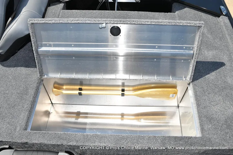 Slide: The Image of Tracker Bass Tracker Classic XL 2026 - 57