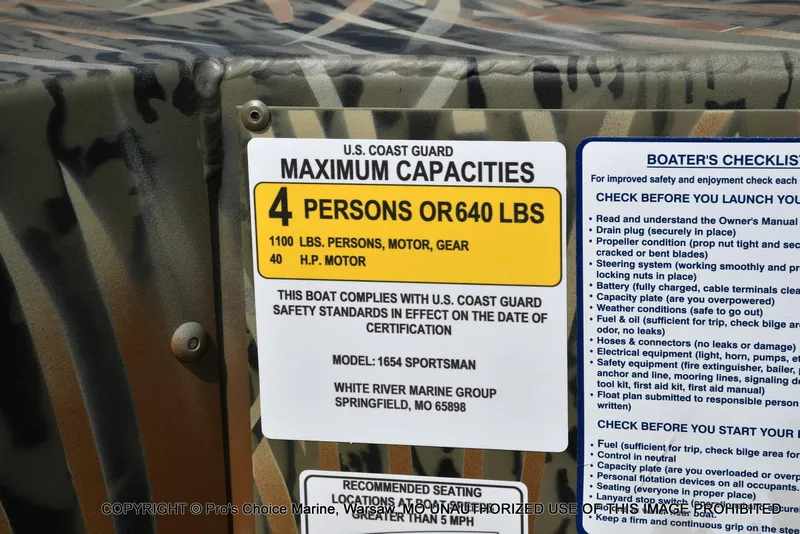 Slide: The Image of Tracker Grizzly 1654 T Sportsman 2026 - 17