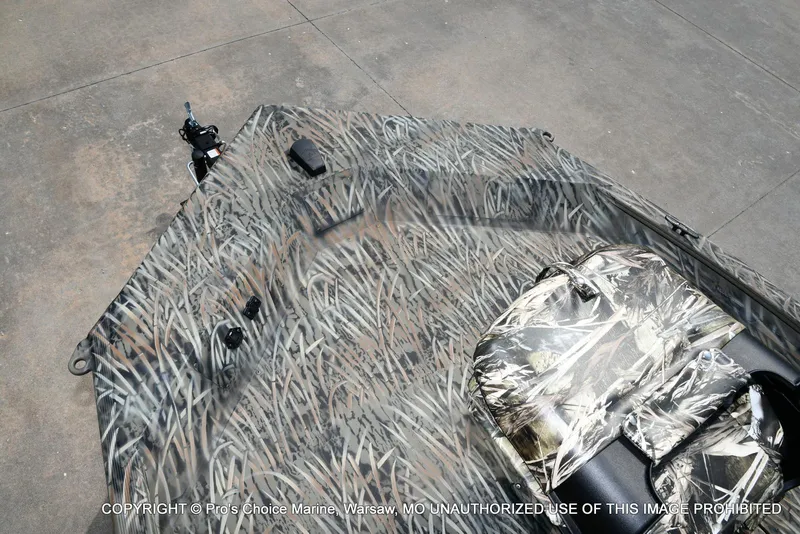 Slide: The Image of Tracker Grizzly 1654 T Sportsman 2026 - 34