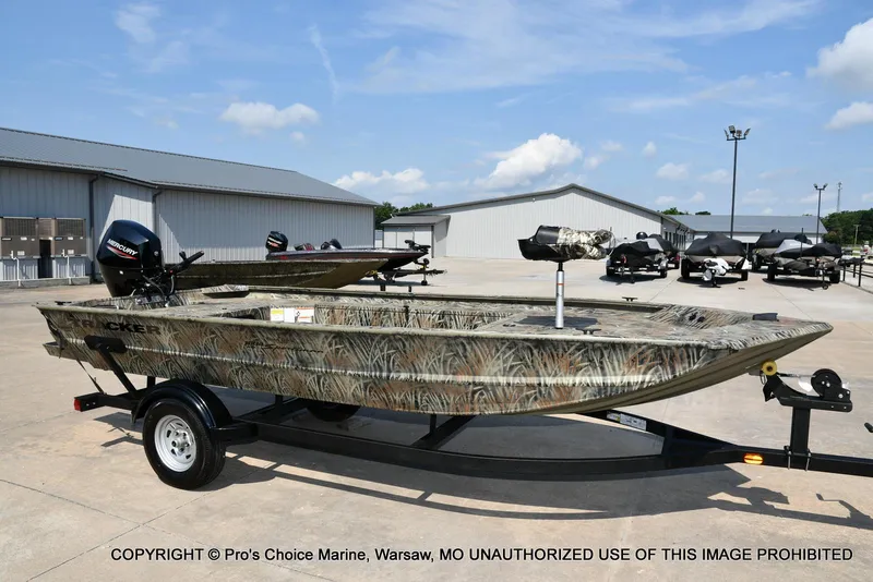 Slide: The Image of Tracker Grizzly 1654 T Sportsman 2026 - 49