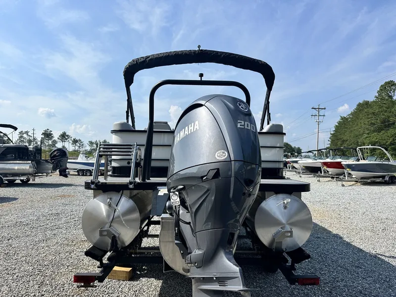 Slide: The Image of Veranda Vista View Series VISTA SPORT 22RC-TRITOON-200HP 2026 - 9