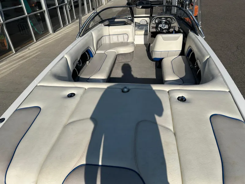 Slide: The Image of Malibu Wakesetter 23 LSV 2004 - 5