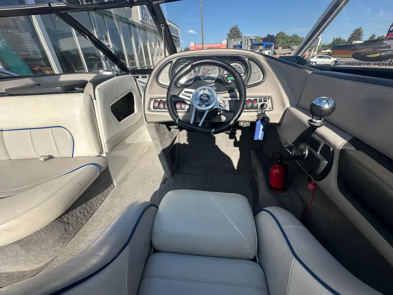 Slide: The Image of Malibu Wakesetter 23 LSV 2004 - 8