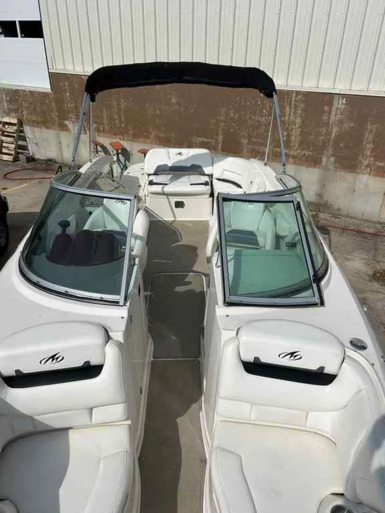 Slide: The Image of Monterey 254FS 2010 - 13