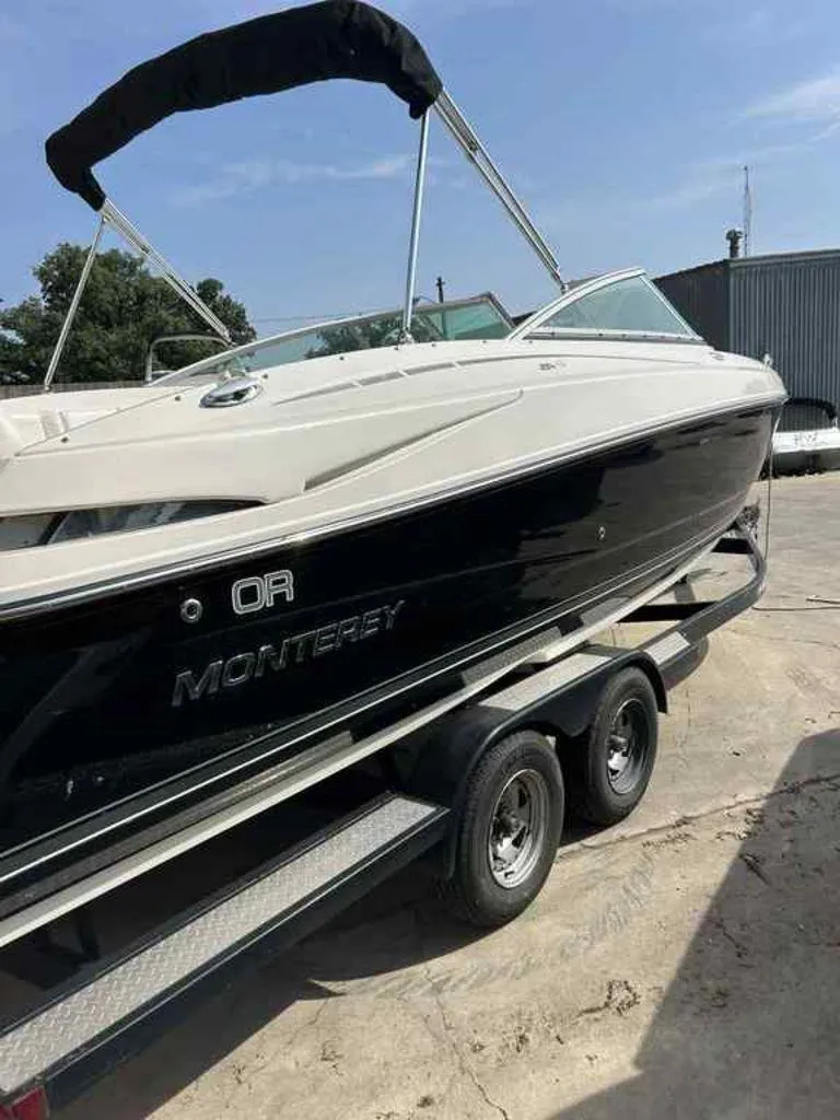 Slide: The Image of Monterey 254FS 2010 - 8