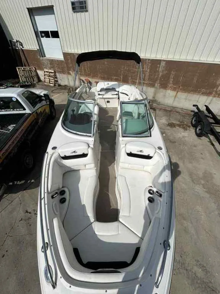 Slide: The Image of Monterey 254FS 2010 - 9