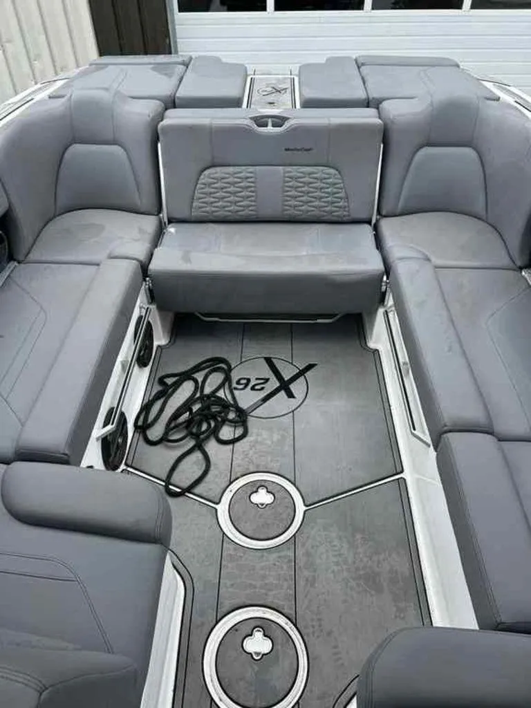 Slide: The Image of MasterCraft X26 2022 - 10