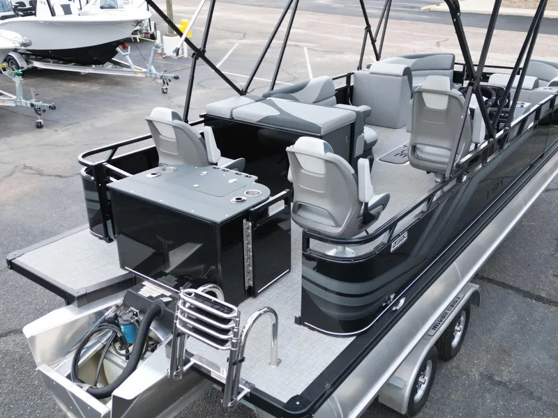 Slide: The Image of Tahoe SPT85 RF23T 2025 - 12