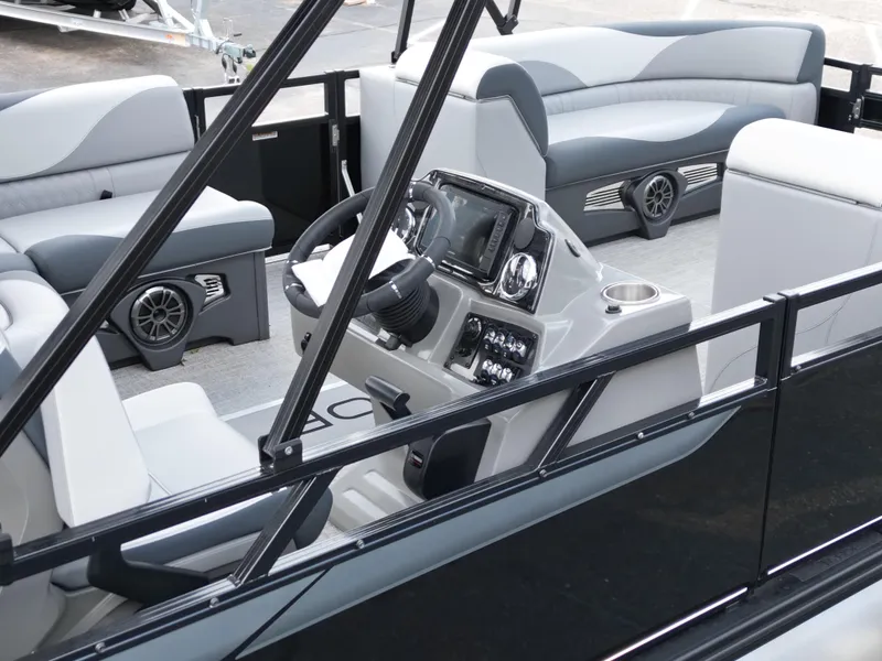 Slide: The Image of Tahoe SPT85 RF23T 2025 - 15