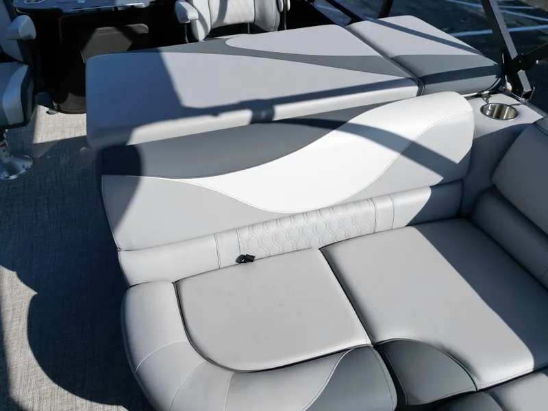 Slide: The Image of Tahoe SPT85 RF23T 2025 - 31