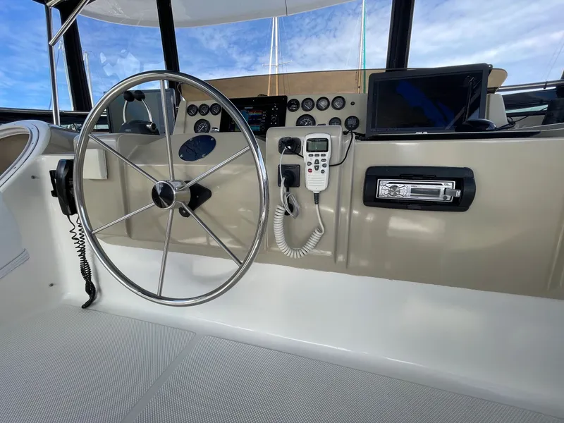 Slide: The Image of BRACEWELL PACESETTER 540 PILOTHOUSE 2000 - 20
