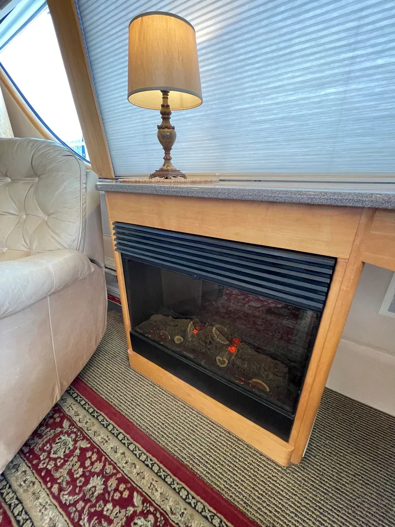 Slide: The Image of BRACEWELL PACESETTER 540 PILOTHOUSE 2000 - 18