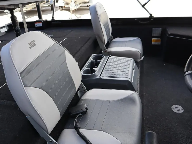 Slide: The Image of Lowe Stinger 175 2015 - 13