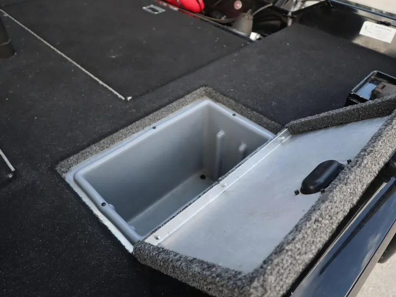 Slide: The Image of Lowe Stinger 175 2015 - 15