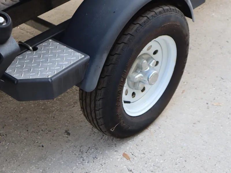 Slide: The Image of Lowe Stinger 175 2015 - 22