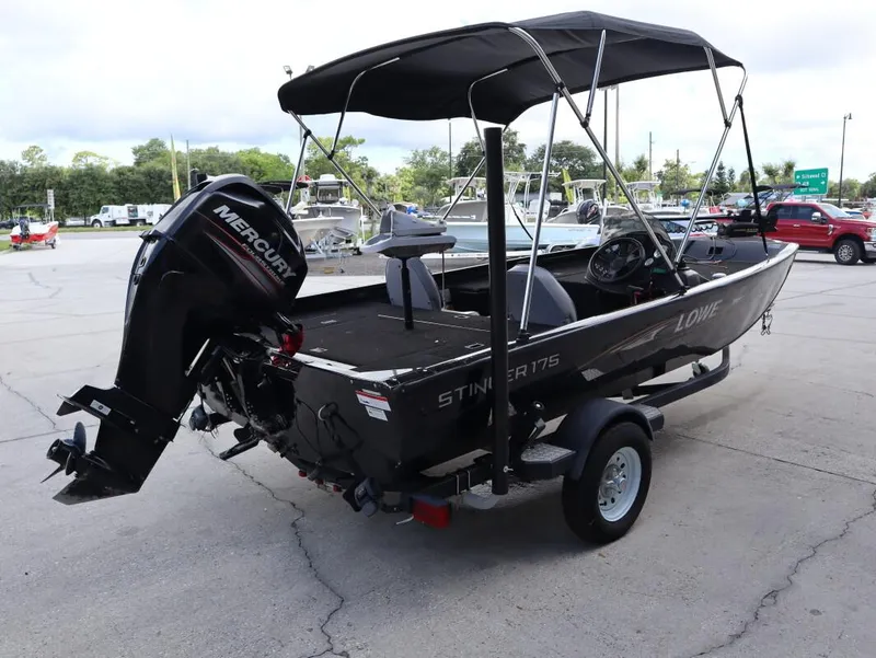 Slide: The Image of Lowe Stinger 175 2015 - 4