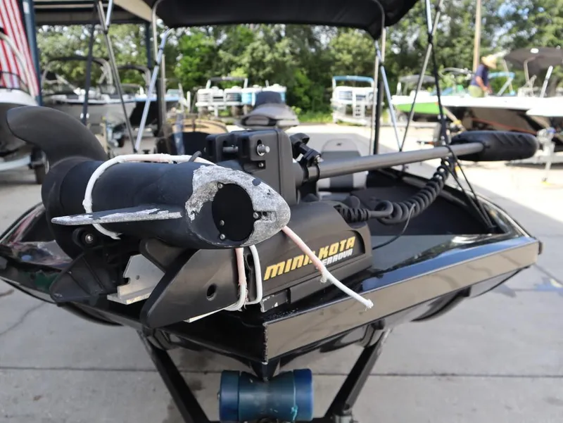 Slide: The Image of Lowe Stinger 175 2015 - 9