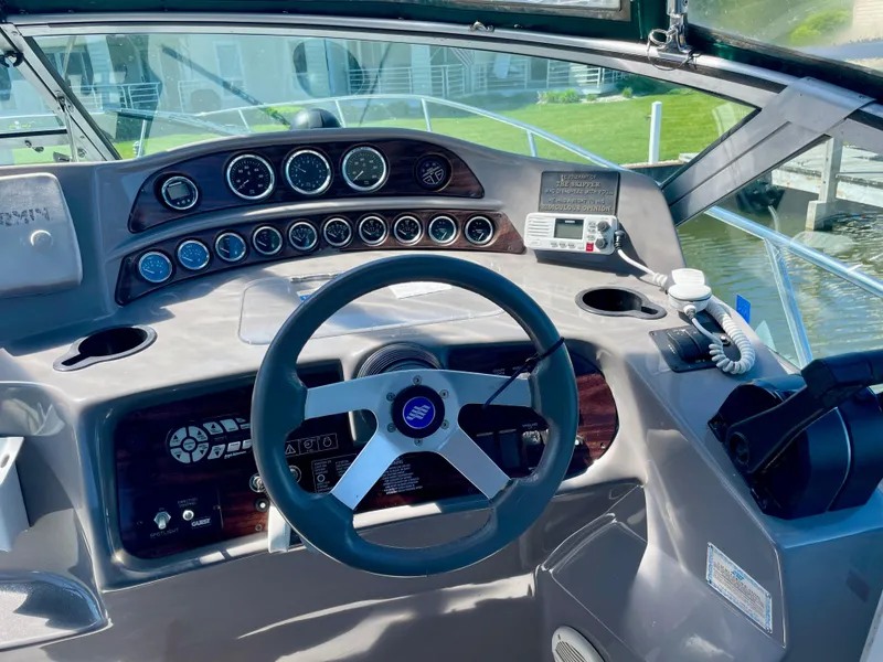 Slide: The Image of Four Winns 328 Vista 2001 - 14