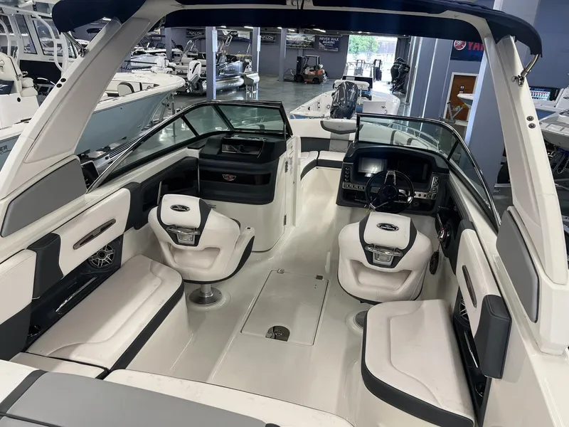 Slide: The Image of Chaparral 257 SSX 2020 - 8