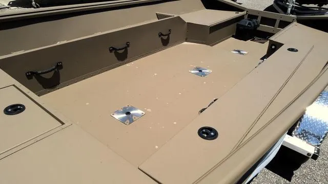 Slide: The Image of G3 Gator Tough 18 DK 2025 - 6