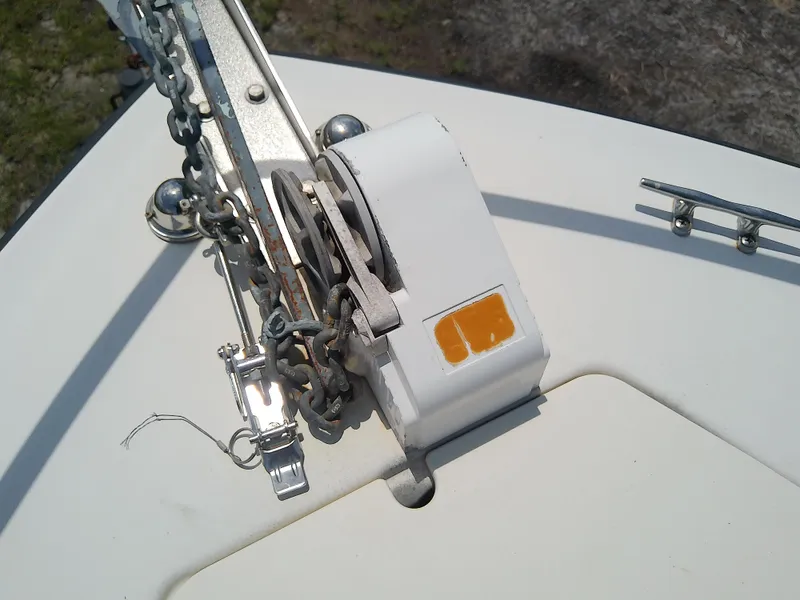 Slide: The Image of Bow of 2000 Hydra-Sports 212 Seahorse CC with anchor chain and winch. - 14