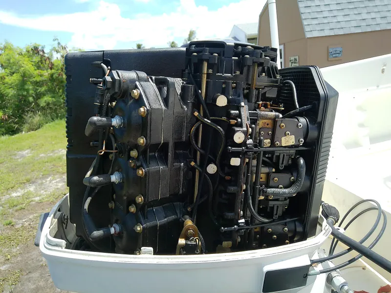 Slide: The Image of Close-up of a 2000 Hydra-Sports 212 Seahorse CC boat engine. - 8