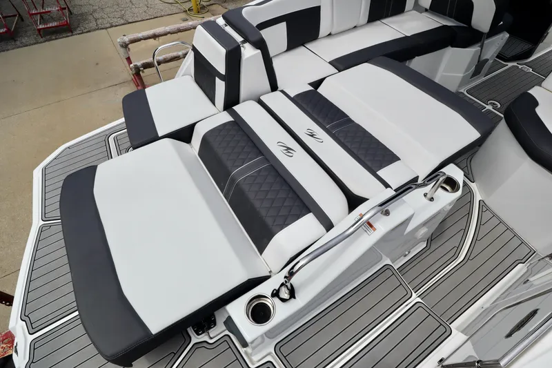 Slide: The Image of Monterey M6 2023 - 4